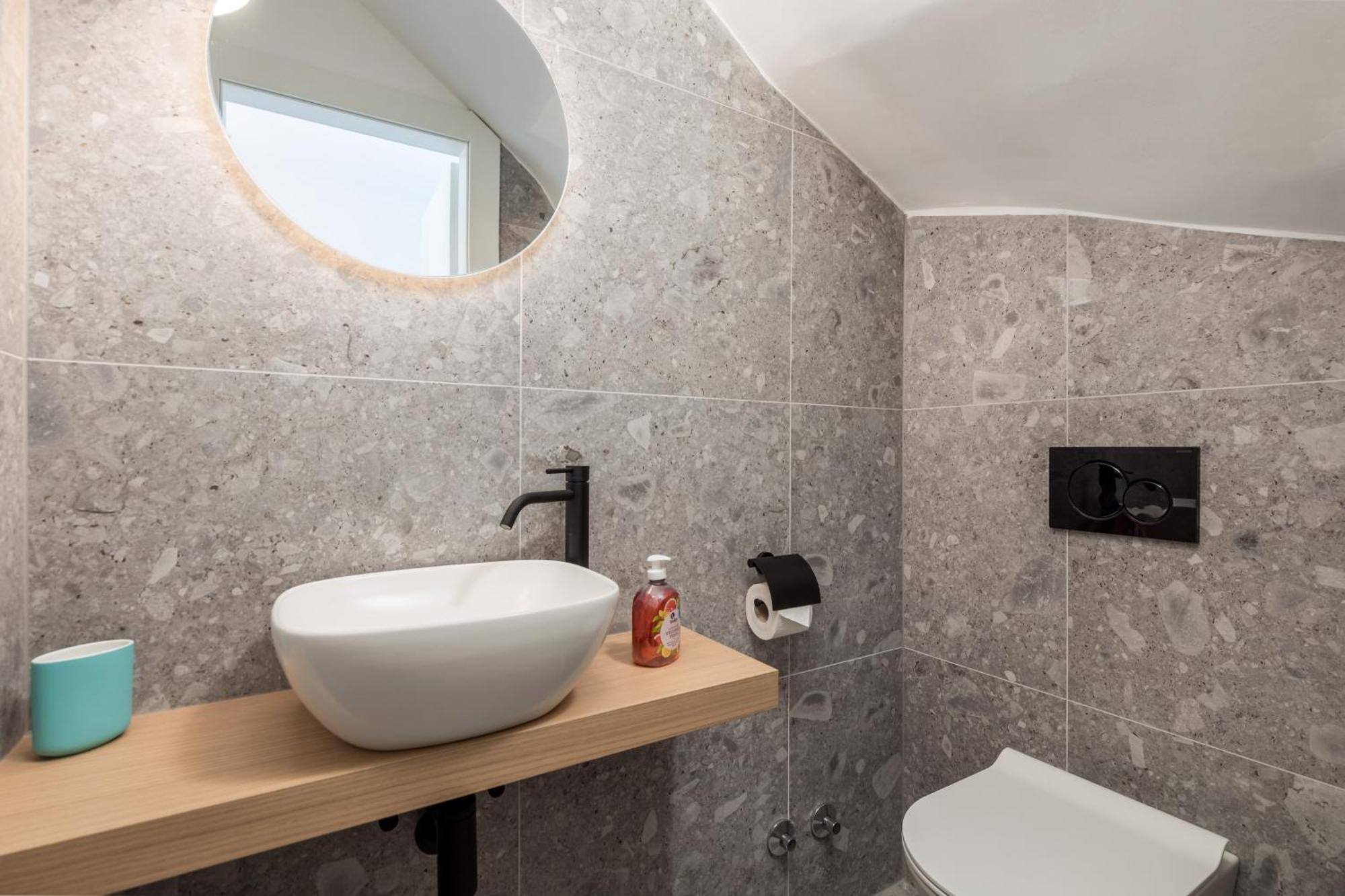 Apartmani Vila Mara M 1 Heated Pool Омишаль Экстерьер фото